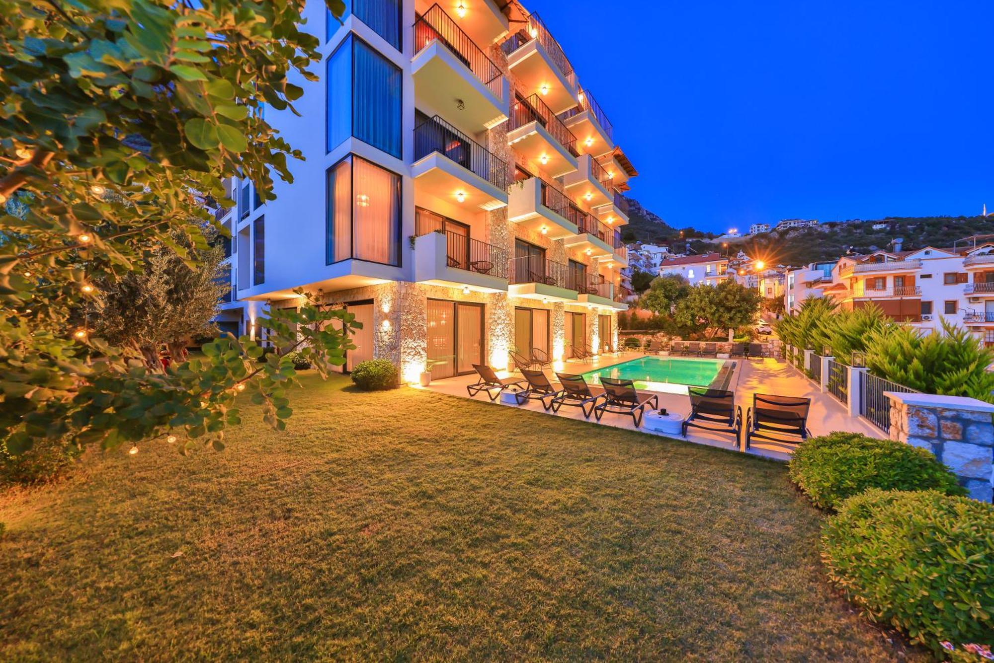 Carruba Boutique Otel Kaş